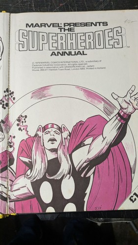 Marvel Presents The Superheroes Annual 1979 - Picture 2 of 3