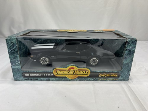 Vintage Ertl American Muscle 1969 Oldsmobile 4-4-2 W-30 DieCast Metall Maßstab 1:18