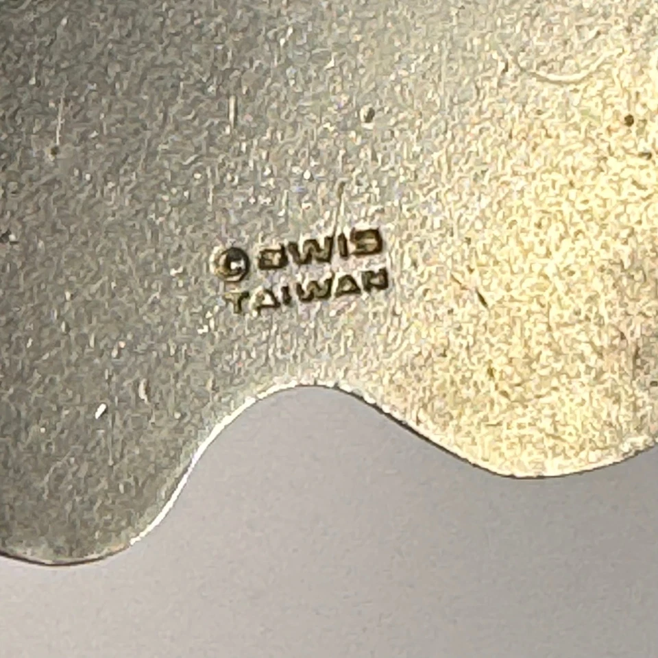 Colgante con dije de elefante esmaltado vintage de metal de Taiwán Foto 4 de 4