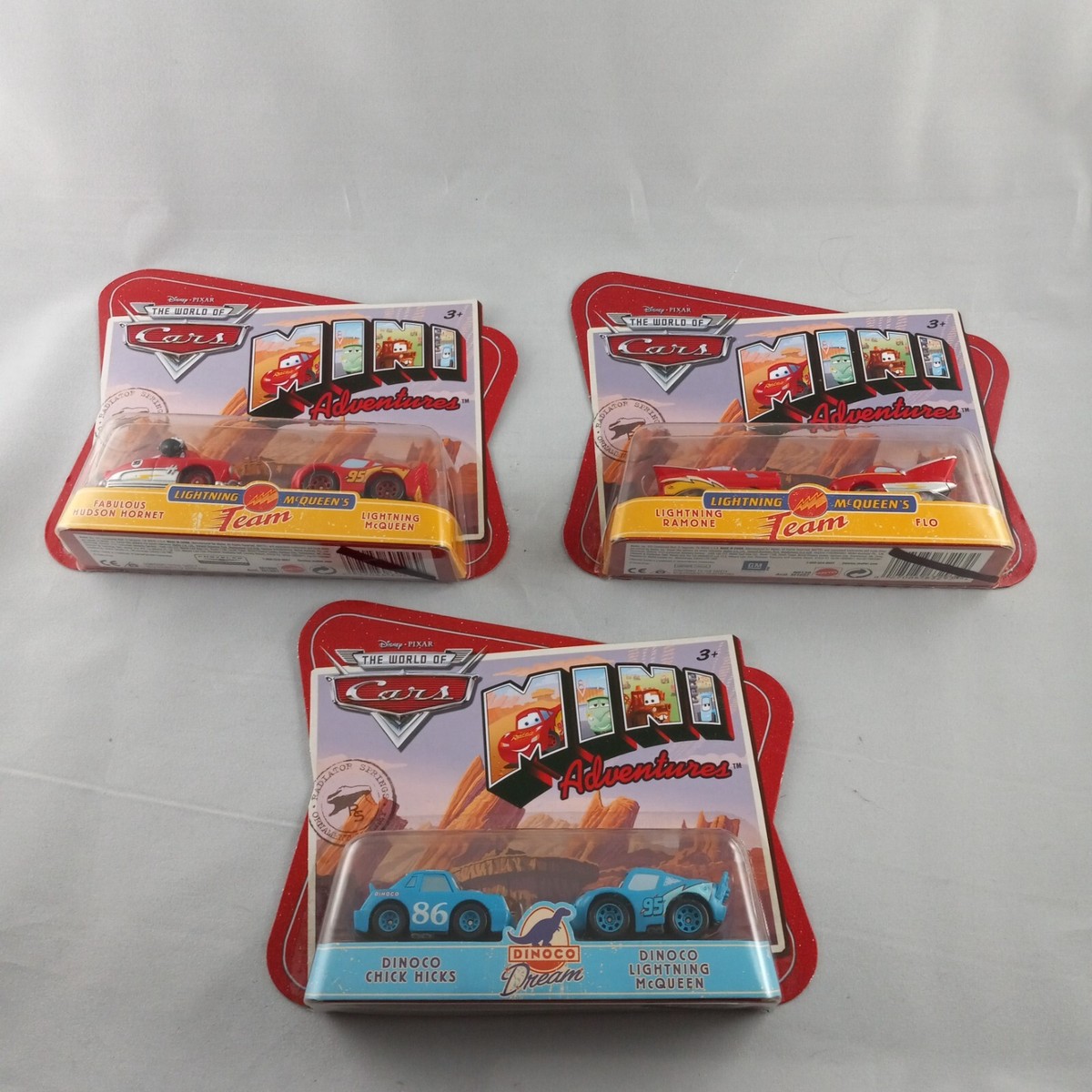 Pixar Cars McQueen's Team & Dinoco Mini-Adventures Lot Mattel - 3