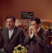 Jack Klugman, Tony Randall Appearing In 'The Odd Couple' 1973 OLD TV PHOTO