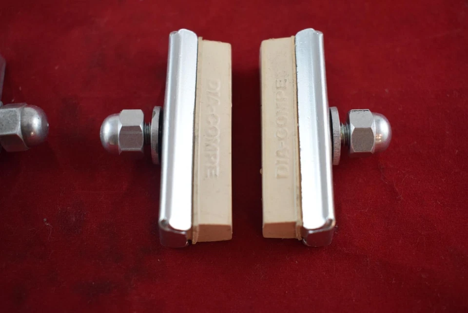 Dia-Compe brake shoes pads 2 pair 4 pcs old school bmx 1980s white vintage NOS - Image 3 of 4