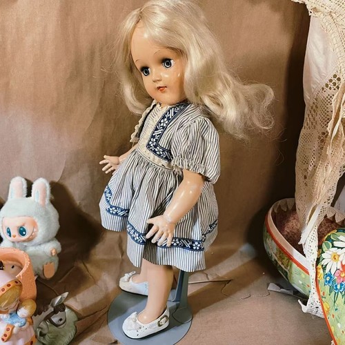 Vintage Ideal Toni Doll P-91 Hard Platic Blonde Hair Beautiful 16" 1950s - Picture 2 of 18