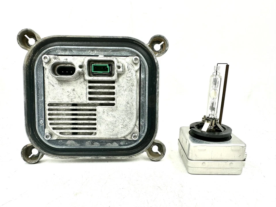 OEM 18-21 Chevrolet Traverse Xenón HID Faro Balastro y Bombilla D3S 84183573 Foto 2 de 2