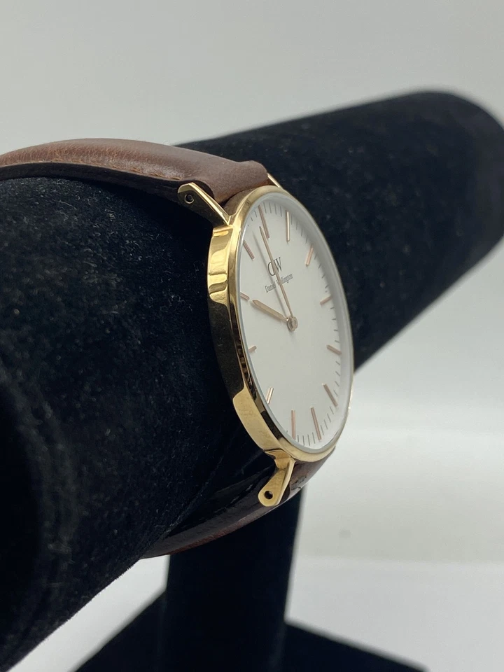 Daniel Wellington 36mm WR 30 White Dial Quartz Men's Watch - Image 3 of 4