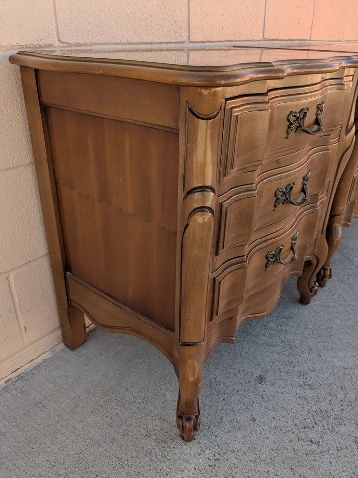 Винтажные французские провинциальные регентские деревянные приставные столики тумбочки торцевые столики - Изображение 4 из 4