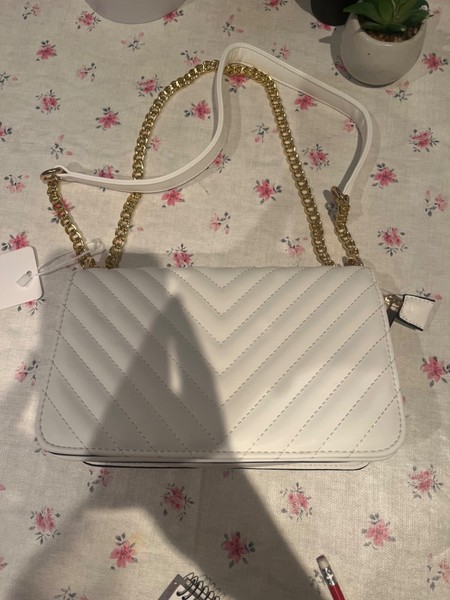 CARTERA DE MUJER DE PIEL SINTETICA