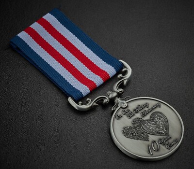 An unserem 10. Blechmedaille Hochzeitstag langer Dienst. Geschenk/Präsent. Silber