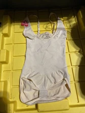 Assets By Spanx Medium 