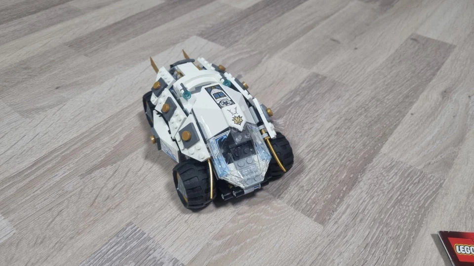 LEGO Ninjago 70588 Titanium Ninja Tumbler, Foto 1 von 2