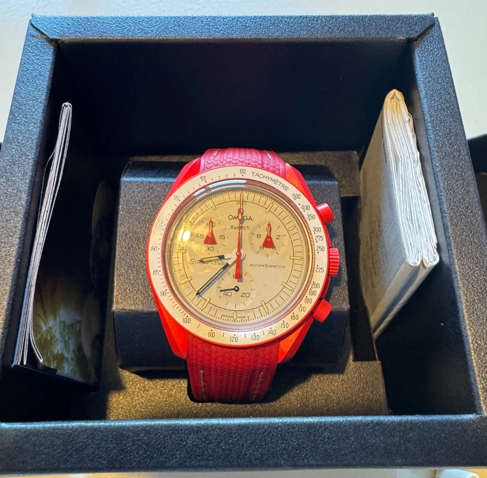 Omega MoonSwatch Mission to Mars, Foto 1 von 5