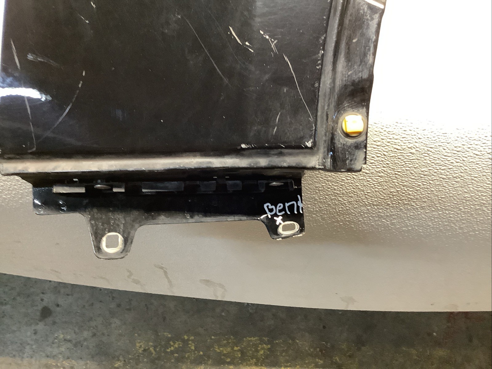 2017-2024 Maserati Levante M161 Right Passenger Side Fender Assembly OEM