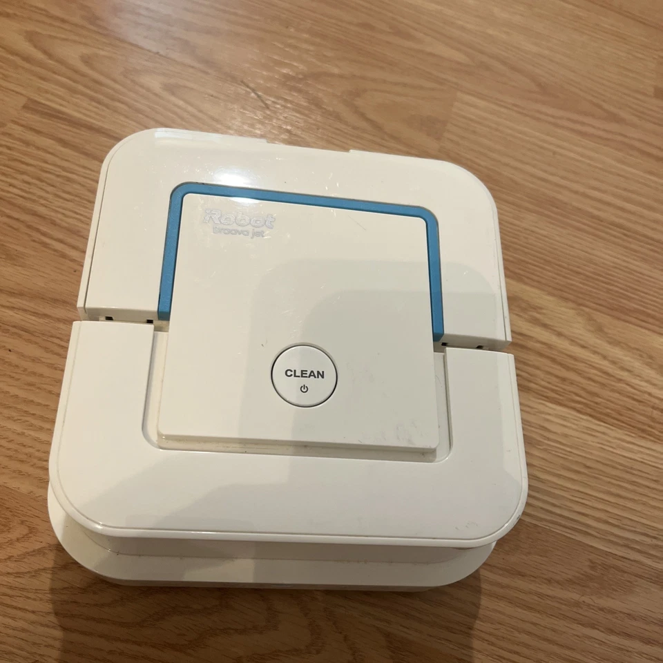 Robot fregona iRobot Braava Jet 240 incluye batería - Enciende, no se mueve” Foto 2 de 4