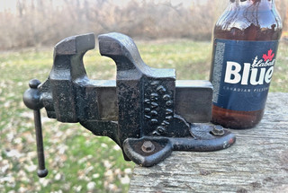 Rare Athol Fixed Base Jewlers Vise No.87 w/2” Jaws Pre 1921 Repaired slide NR