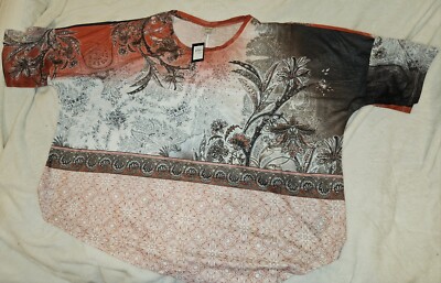 NWT SIZE-18/20 AVENUE Women Point Front Top Graphic Short Sleeve Multicolor