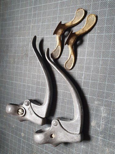 Frein Vélo Vintage CLB Années 1950 - Aluminium - Écrous à Ailettes Papillon