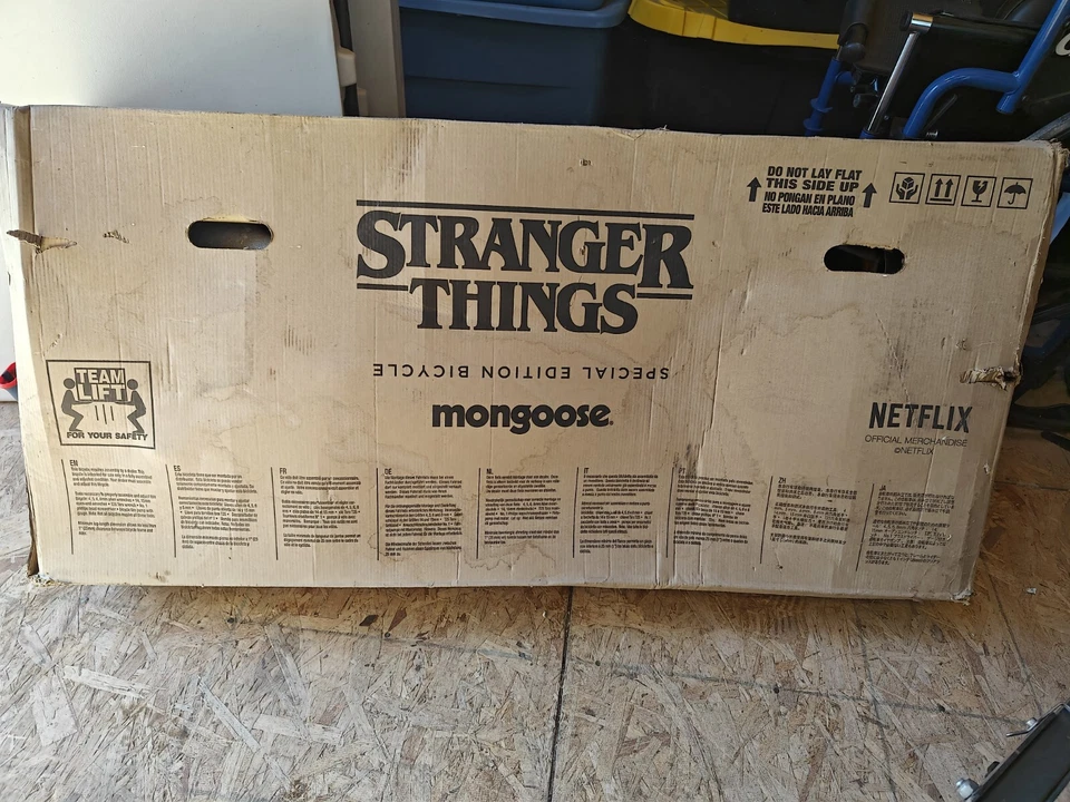 Mongoose Max Netflix Stranger Things 20 inch BMX Bike - Yellow - Image 4 of 4