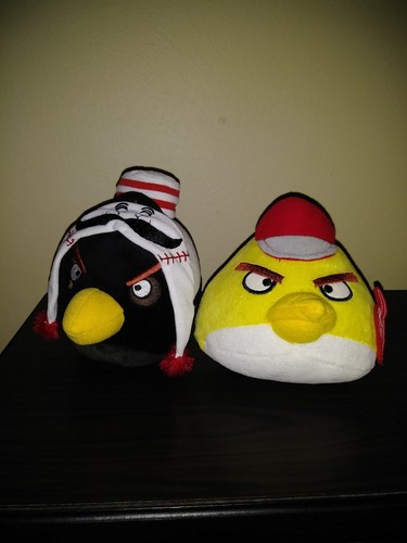 Rare Set MLB  Baseball Cincinnati Reds Plush Angry Birds Black Yellow 5" - Picture 1 of 4