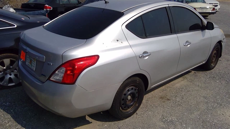 Manija de puerta del conductor montaje exterior puerta delantera sedán se adapta a 12-19 VERSA 239067 Foto 4 de 4