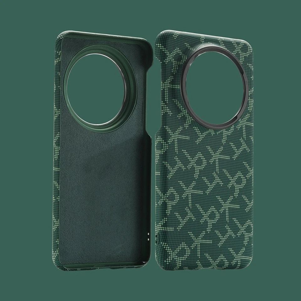 Huawei Mate60/70 Series Ultra-Thin Retro  Carbon Fiber sensation Shockproof Case - Image 4 of 4