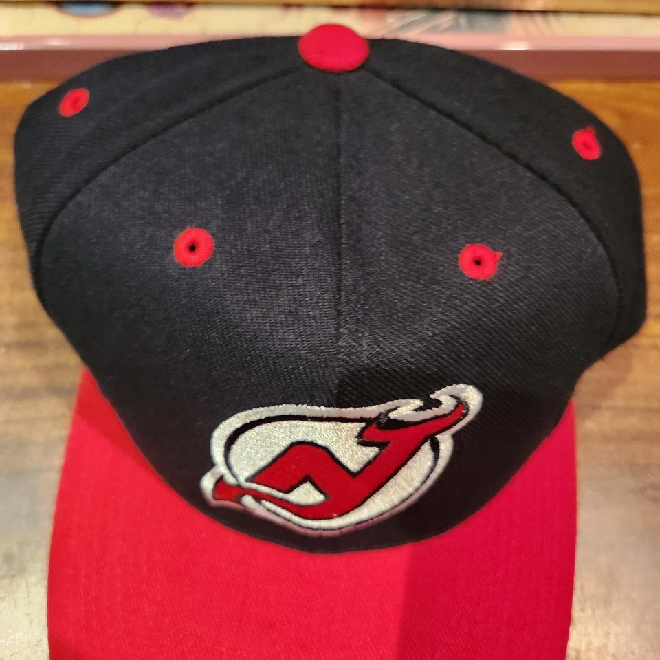 De colección NHL 1990’s NJ New Jersey Devils GCC Gorra Gorra Snap Back Se ve sin usar Foto 2 de 4