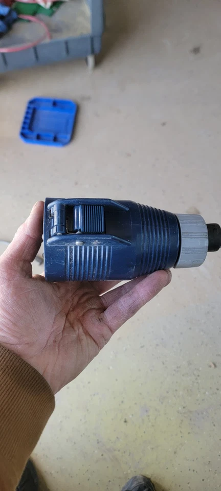 NEW Woodhead Y560PF 1301500284 Exposition Pin & Sleeve Plug 60A 277/480VAC 4P 5W - Image 3 of 4