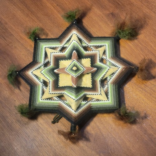 Vintage Ojo De Dios God's Eye Yarn Mandala Huichol Mexico MCM