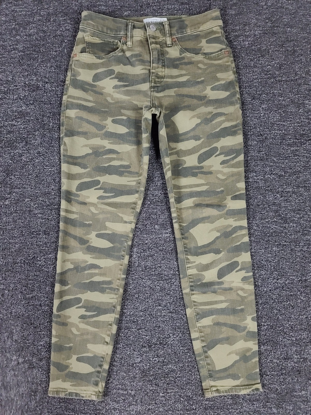 Picture 1 of 12