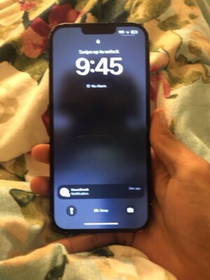 iPhone 14 Plus With TikTok And CapCut 