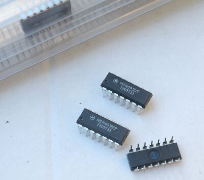 Produktbild von Motorola MC145151P2 IC – Pulled Original, Gebraucht Aber Clean