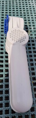 Tupperware?? Italy Garlic Press White Enamel w/Blue Removable Cleanout Tool
