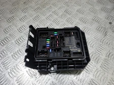 2023 RENAULT CLIO TCE MK5 5DRS HATCH MANUAL 1.0 PETROL FUSE BOX ASSEMBLY *3693