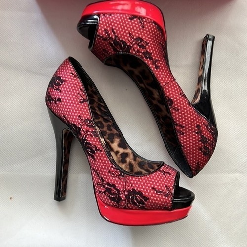 NIB Betsy Johnson Lace Peep toe heels Size 7.5 - Picture 5 of 11