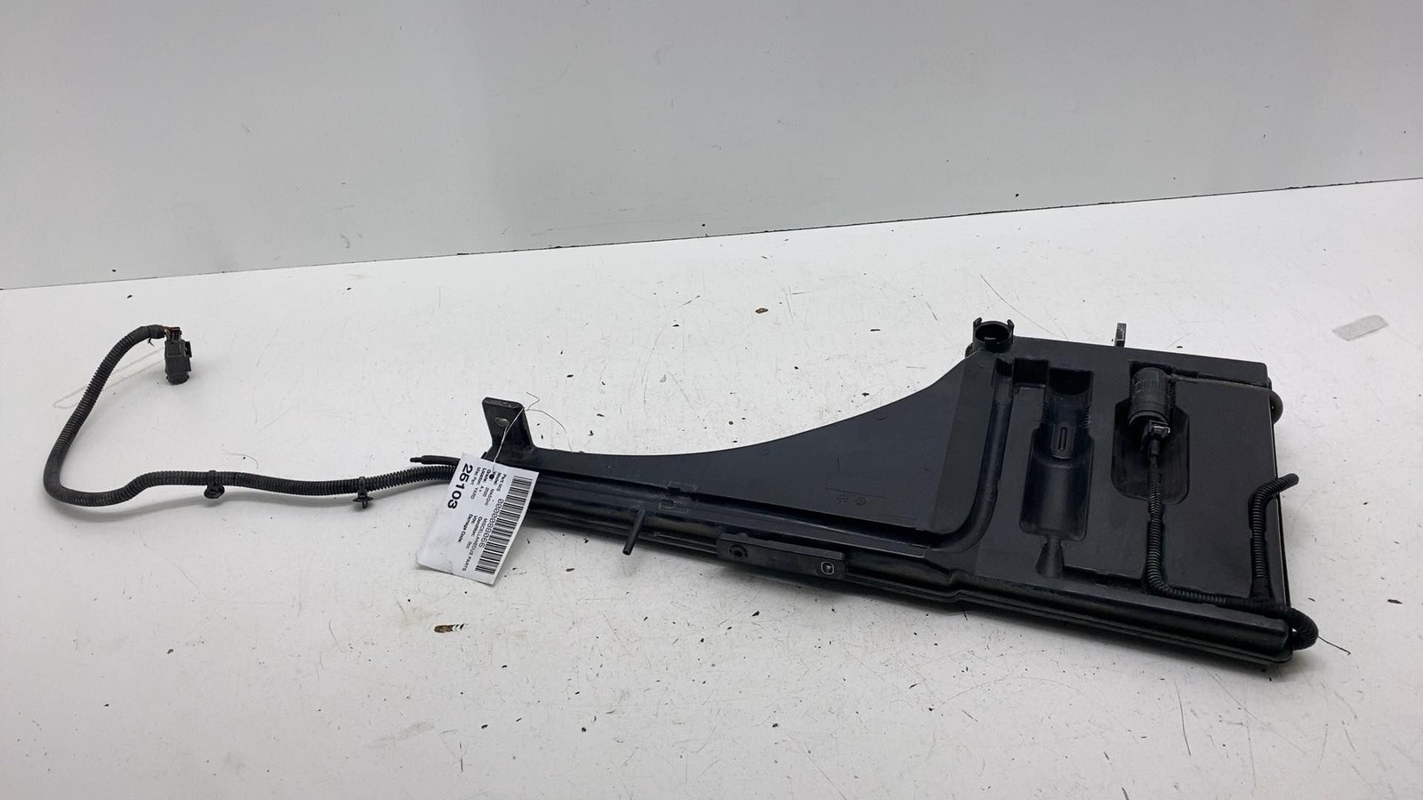 ⭕14-21 Maserati Ghibli Windshield Washer Reservoir Tank Bottle w/ Pump 670105311