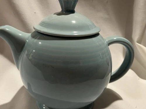 Fiestaware Sky Blue Covered Teapot Coffee Carafe Pot Fiesta 44 oz with lid