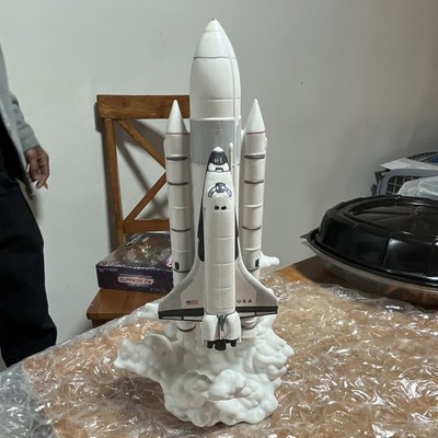 The Franklin Mint Space Shuttle Columbia Porcelain Figurine Glossy 3D 1990