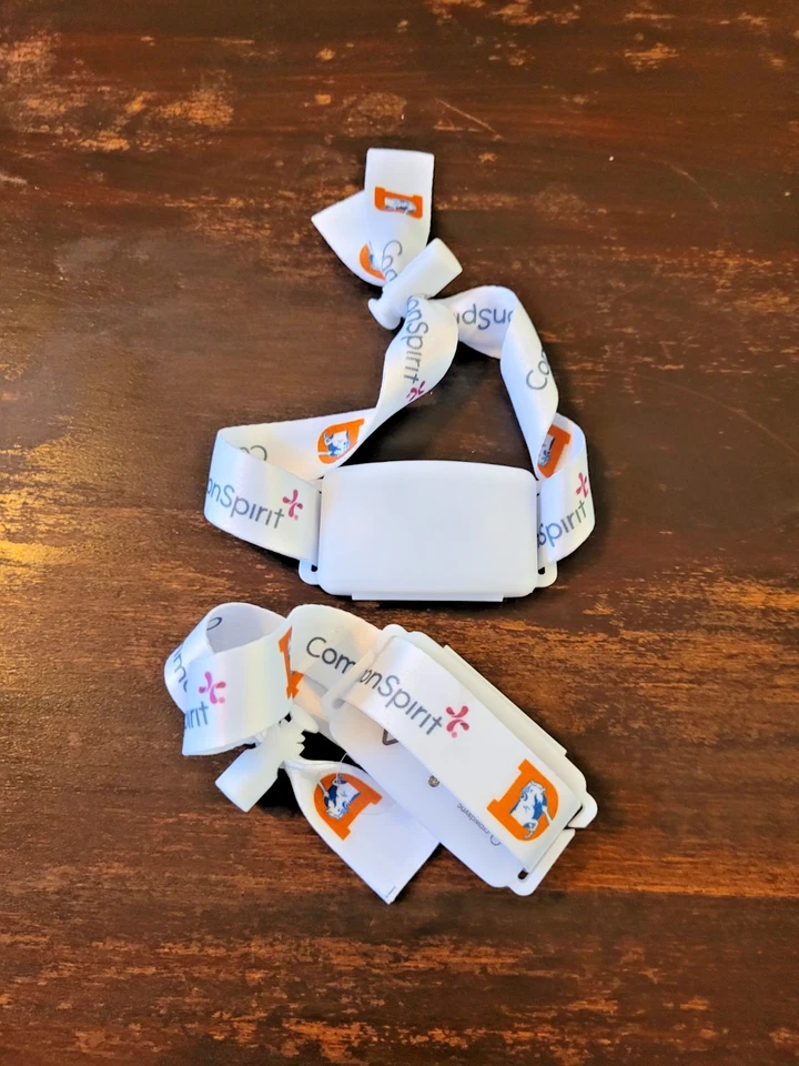 Denver Broncos Souvenir Cooler Cup - dos muñequeras iluminadas juego Raiders Foto 3 de 3