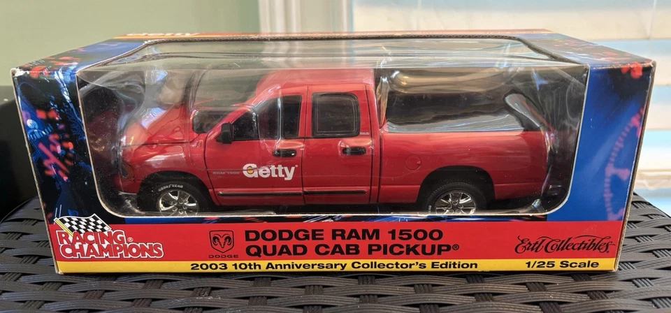 2003 道奇 RAM 1500 Crew 四驾驶室皮卡车 1: 25 ERTL 盖蒂油汽油 — 第 2/4 张图片