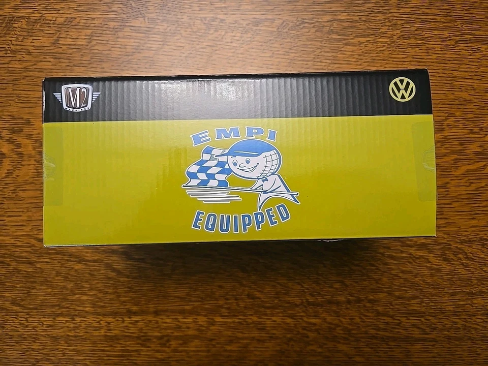M2 Machines 1:24 EMPI 1960 VW Microbus Deluxe U.S.A. Model Chase 1/750 New - Image 3 of 4