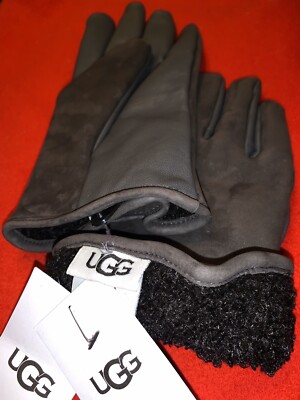 手袋 UGG TABBED SPLICE VENT LEATHER GLOVE UGG Tabbed Splice Vent Leather Glove for Men | UGG® UK