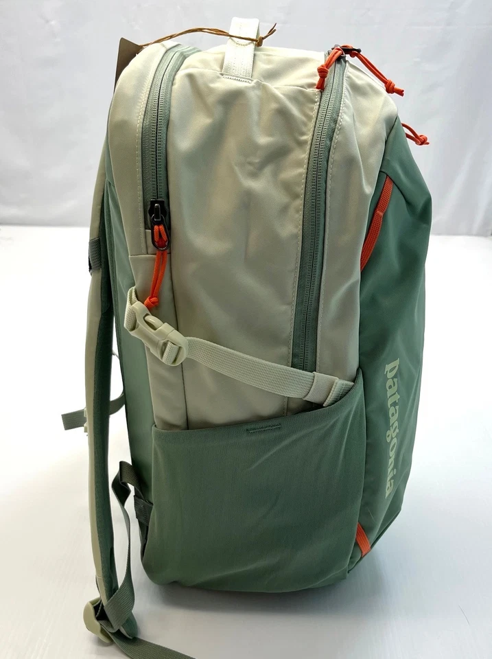 PATAGONIA Refugio 26L Day Pack Backpack #47913 LICHEN GREEN (LNGR) - Image 4 of 4