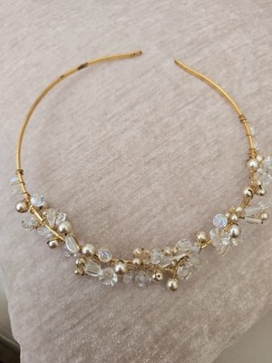 Goldfarbene handgefertigte Diadem