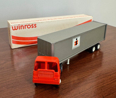 Interstate System 1974 Winross Truck C/T