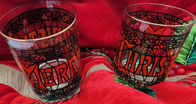 Vintage 1970s Merry Christmas Holiday Stain Glass Holly Formal Drink Glassware