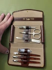 Vintage Griffon Manicure 7 Set Made In Germany   Leather Case Made In Austria