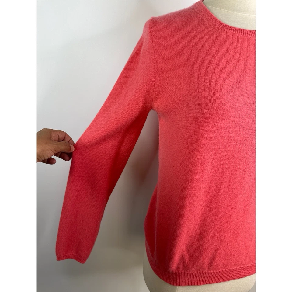 J. Crew 100% Cashmere Crew Neck Long Sleeve Women’s Sweater M Capsule Academia - Image 4 of 4