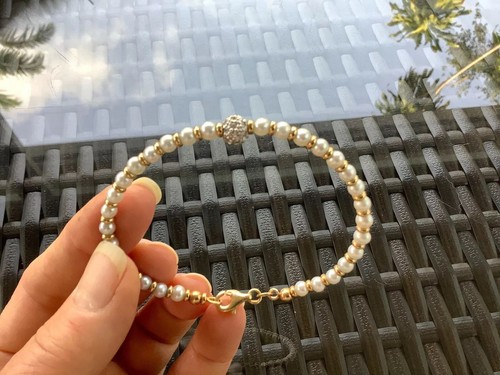 14K Y/GOLD & CULTURED PEARL BANGLE W/ 1 DIAMOND 7MM PAVE BALL & LOBSTER CLAW - Picture 5 of 8