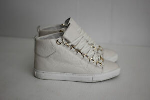 white high top balenciaga