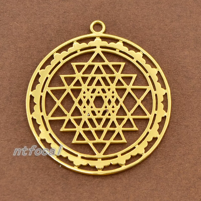Sri chakra shop gold pendant