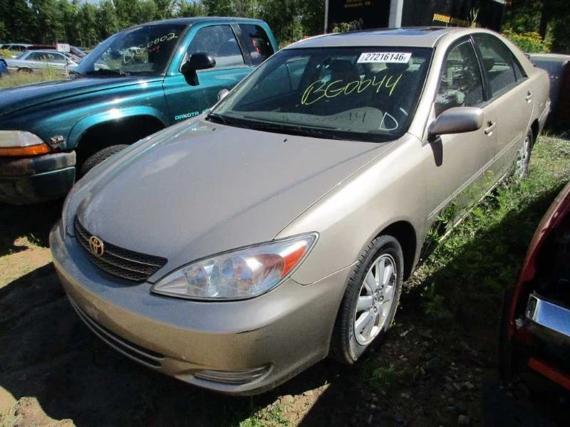 Toyota Camry 2002 línea de aire acondicionado Foto 2 de 4